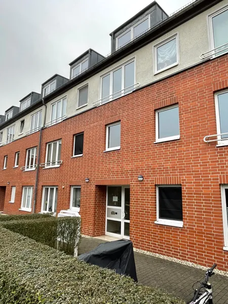 Top geschnittene 2-Zimmer-DG-Wohnung in Berlin Rosenthal (Pankow) — photo 1